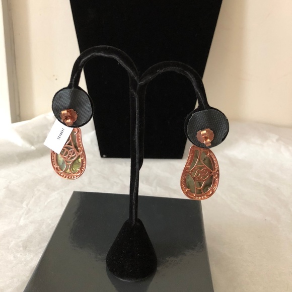 Dallas Prince Rose Gold SS Labradorite earrings - Picture 6 of 8